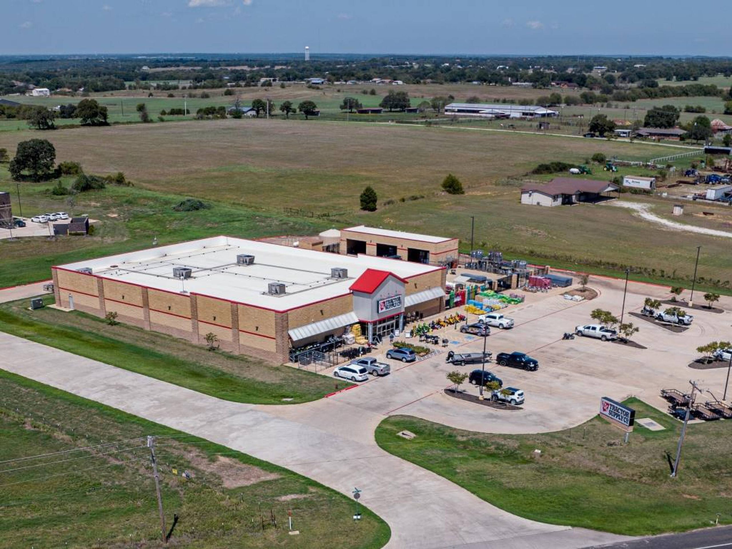Tractor Supply | Affluent Dallas suburb | High growth area