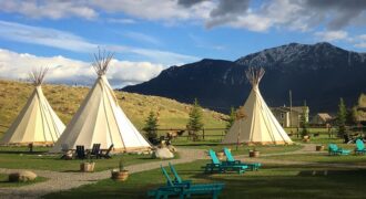 Dreamcatcher Tipi Hotel – IN CONTRACT!