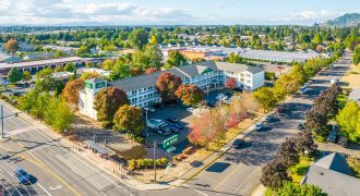 HomeTowne Studios Eugene-Springfield