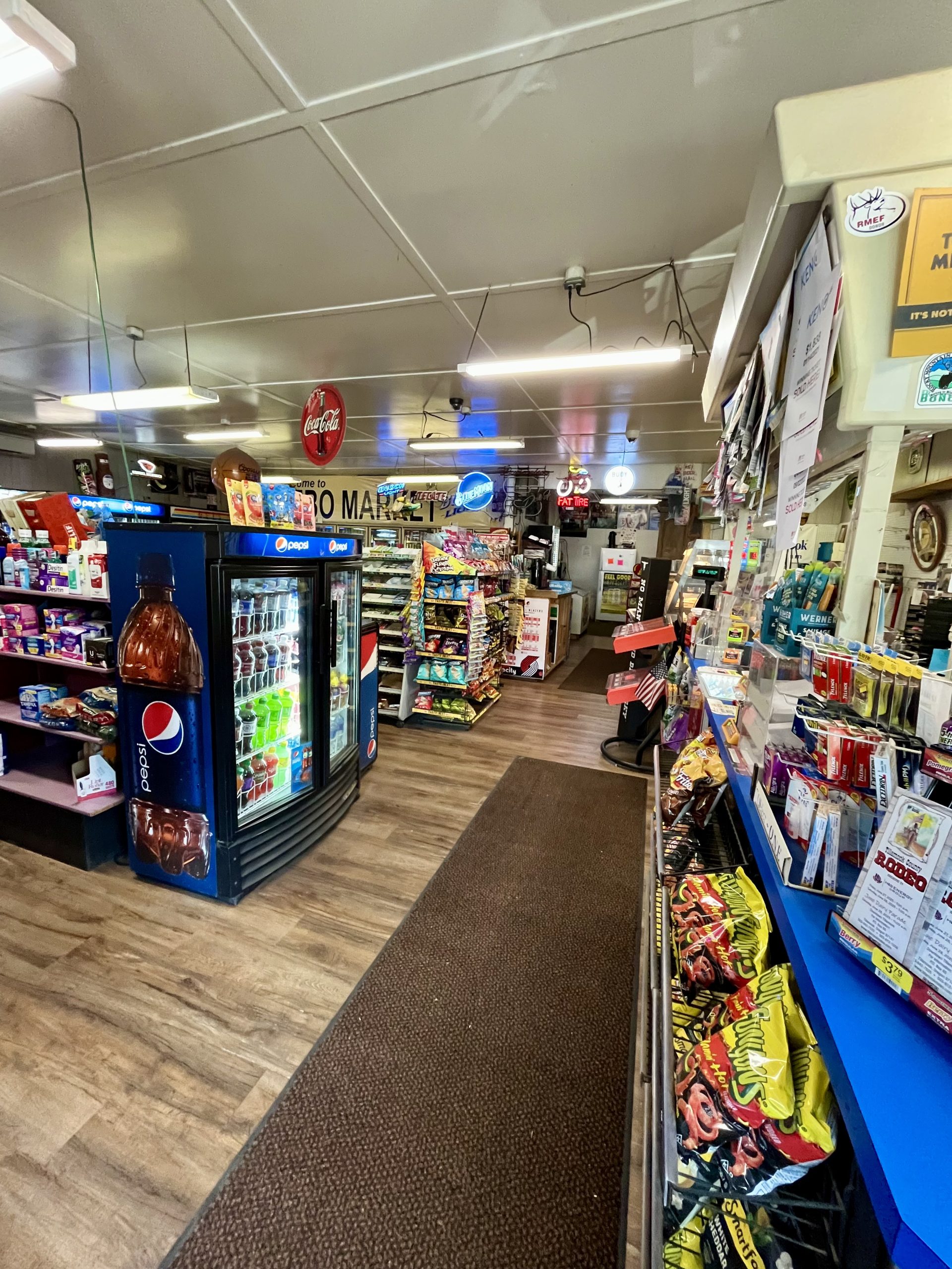 Established convenience store with recent updates & live/work opportunity.