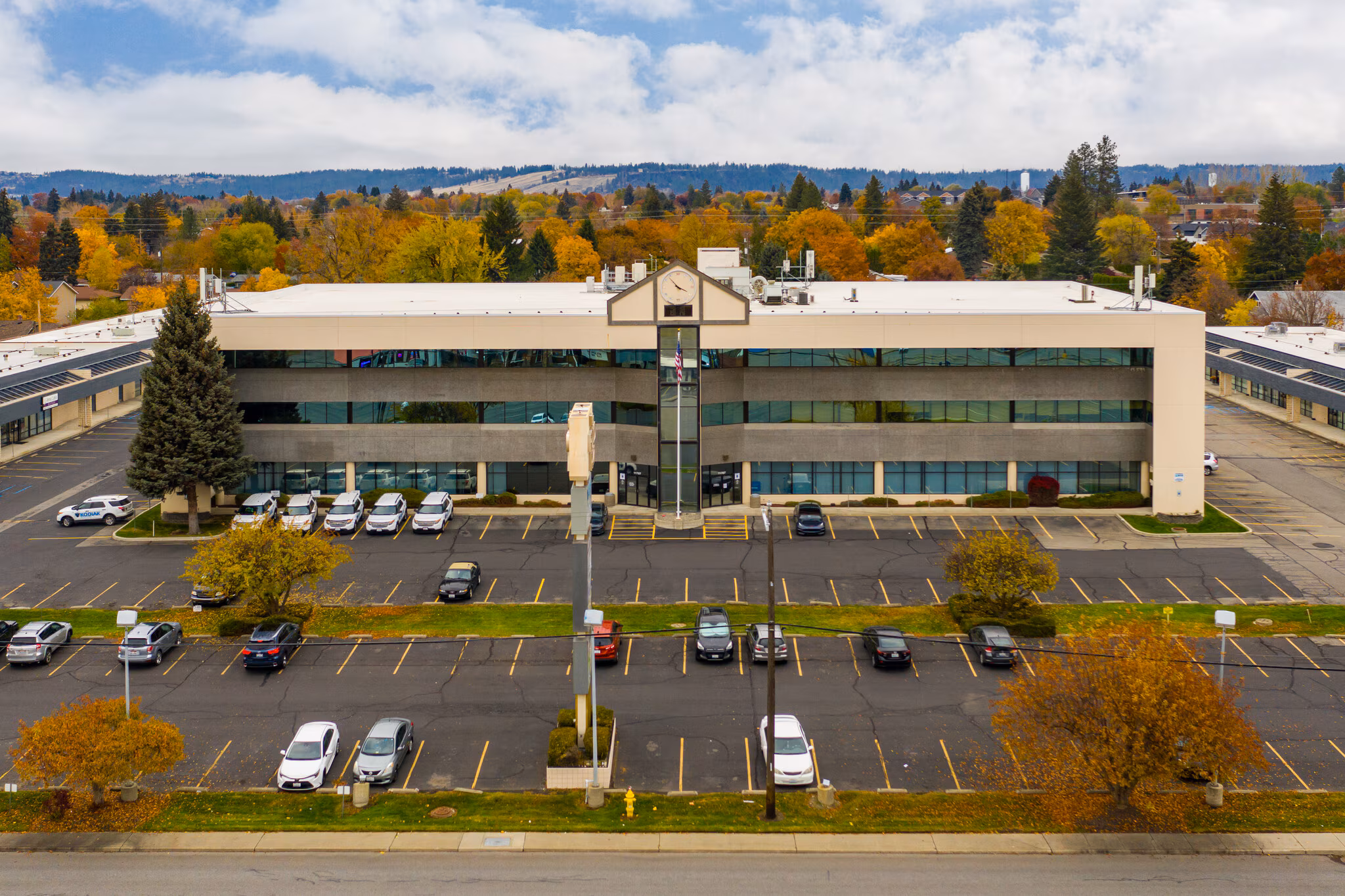 Redwood Plaza – 11707 E Sprague Ave 8.1% Cap Rate!