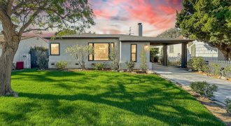 House and Two ADUS in Central LA | 5% ROI YTY | $3,198,800