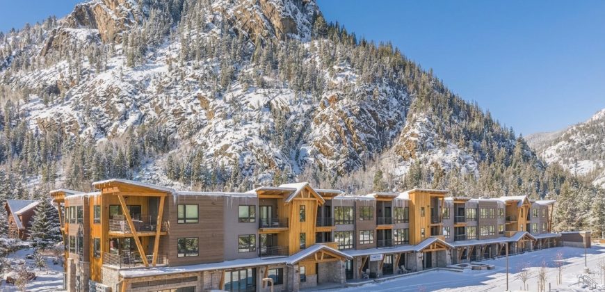 Commercial Space in New Luxury Building – Frisco CO