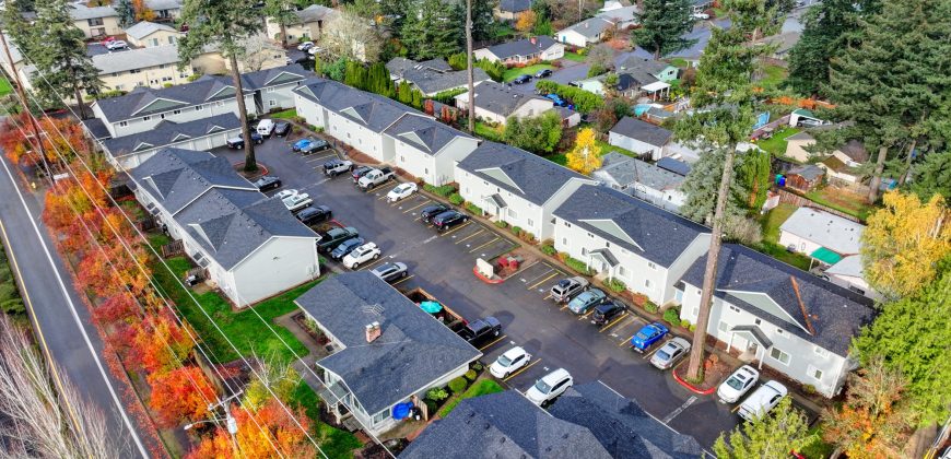 Renovated 90’s asset in Gresham, OR | 42 Units | All 2bd/1 ba floorplans – Trymax Apartments