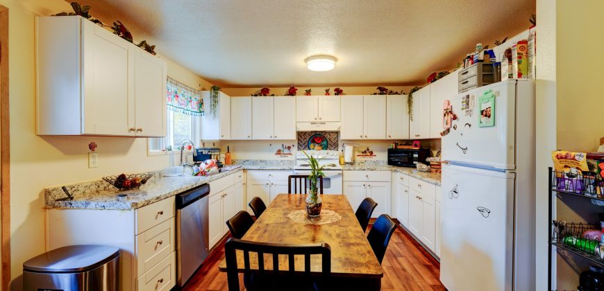 Renovated 90’s asset in Gresham, OR | 42 Units | All 2bd/1 ba floorplans – Trymax Apartments