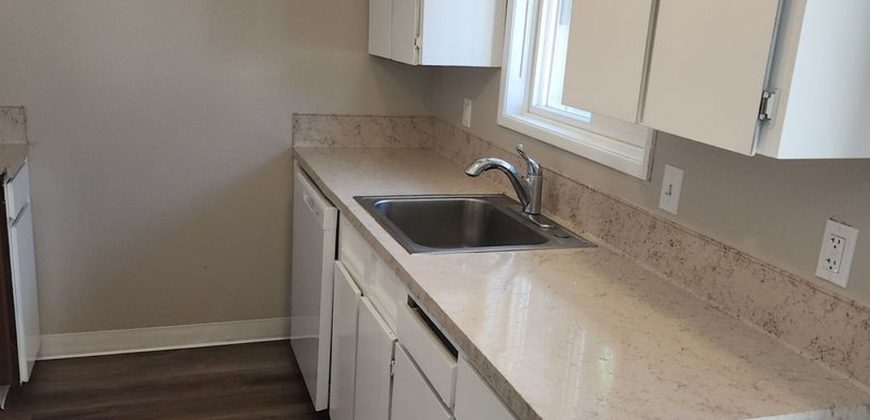 8 unit court-yard apartments in Forest Grove, OR – Desirable Washington County
