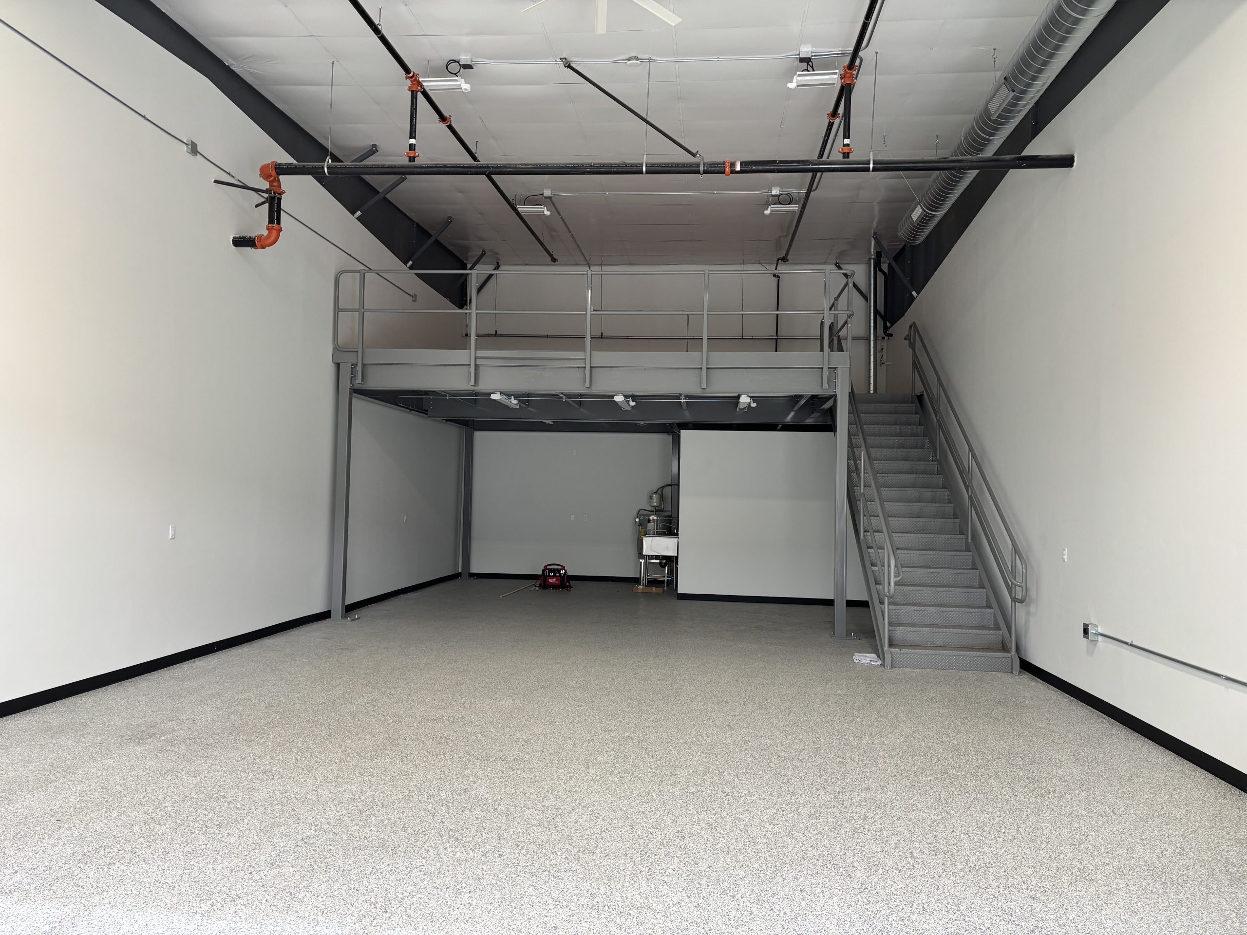 Falcon Storage Condos – 20485 NE Funner Place, Bend, Oregon 9770