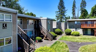 33 units in Milwaukie, OR (Clackamas County)