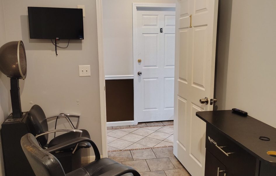 Cash Producing Salon Suites