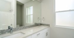 2018 Construction | 10 Units Averaging ~908SF/Unit In NE Woodlawn