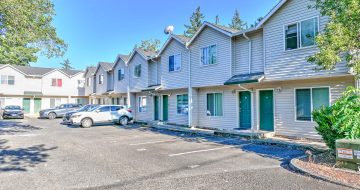 11 units in SE Portland – Spacious townhome-style floorplans, 2003 construction