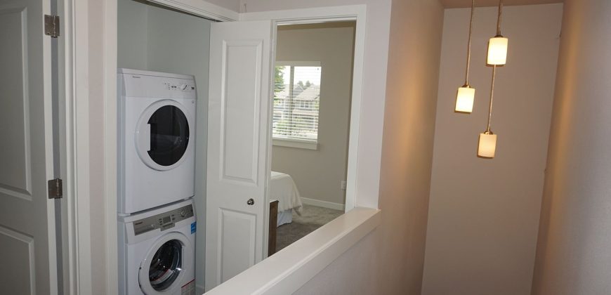 Newer Vintage (2017) Washington County, townhouse style units