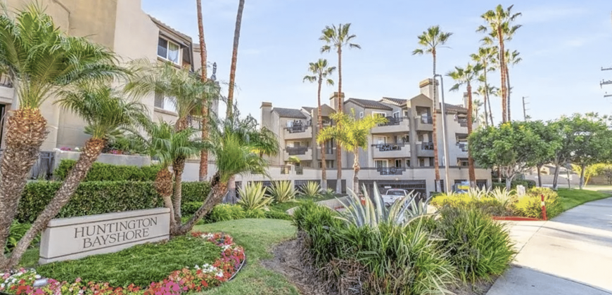 50% Ownership Beautiful sunlit condo downtown Huntington Beach – walk to beaches and cafes!